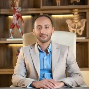 افضل دكتور عظام في التجمع الخامس - أ.د. عمرو ناجي